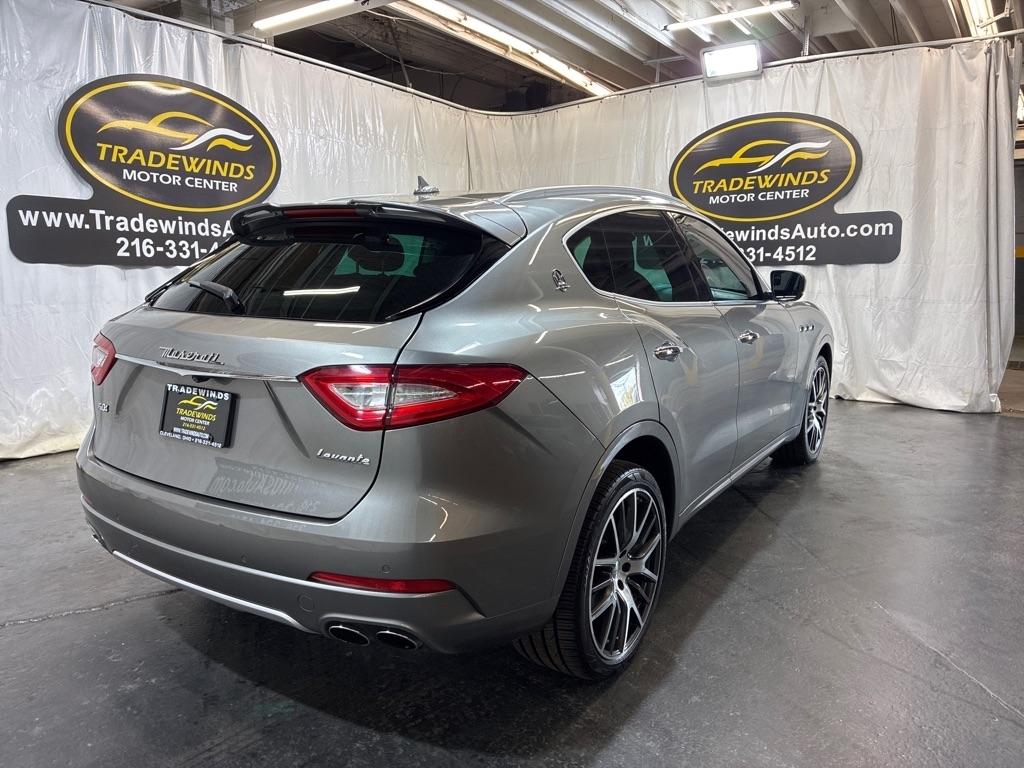 Maserati Levante  2017