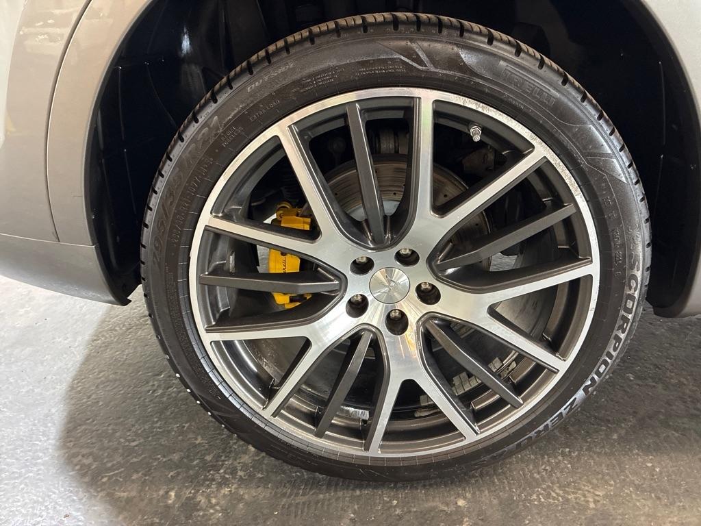 Maserati Levante  2017