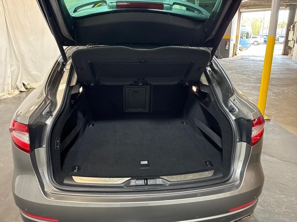 Maserati Levante  2017