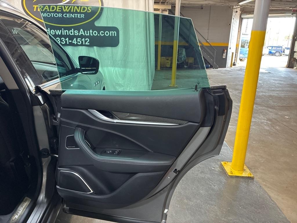 Maserati Levante  2017