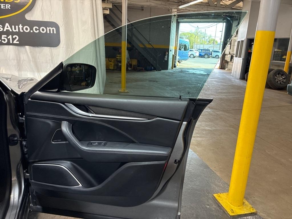 Maserati Levante  2017