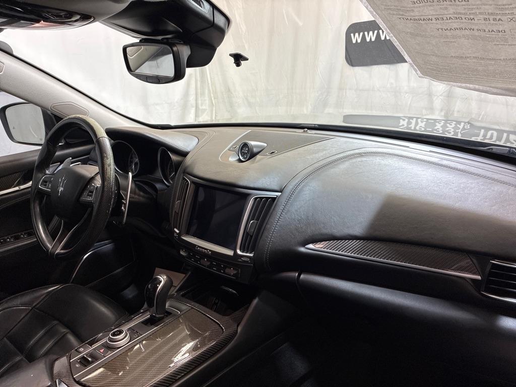 Maserati Levante  2017