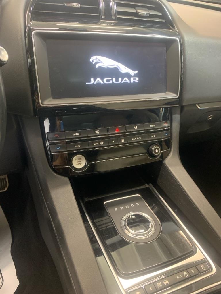 Jaguar F-Pace  2019