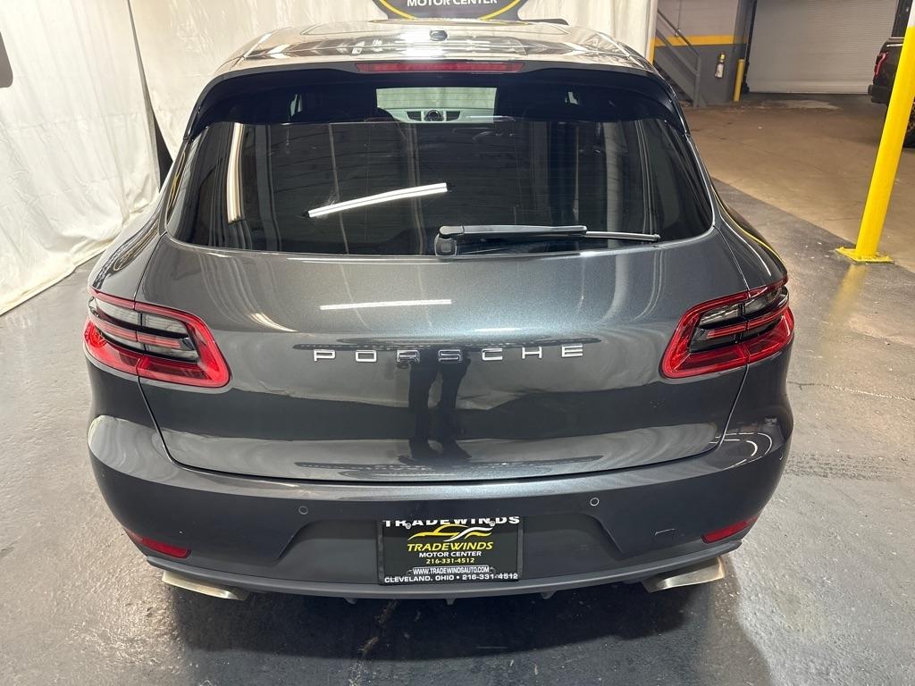 Porsche Macan  2017