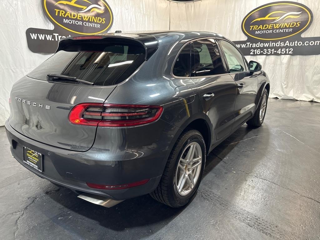 Porsche Macan  2017