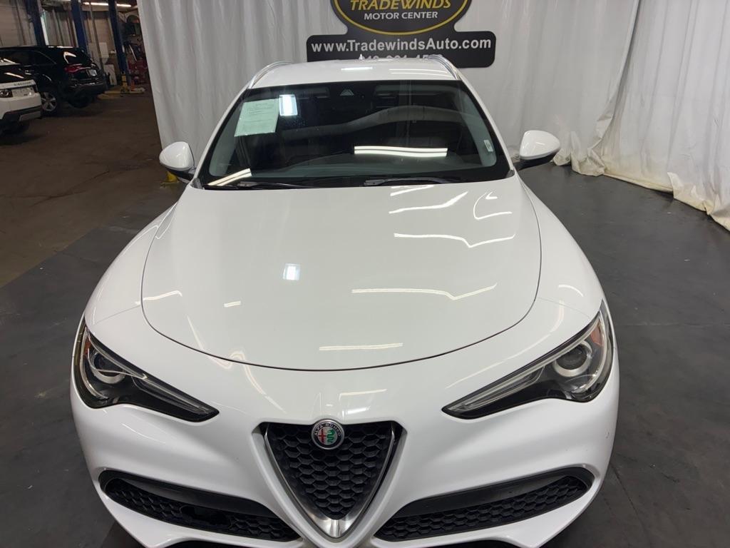 Alfa Romeo Stelvio  2018