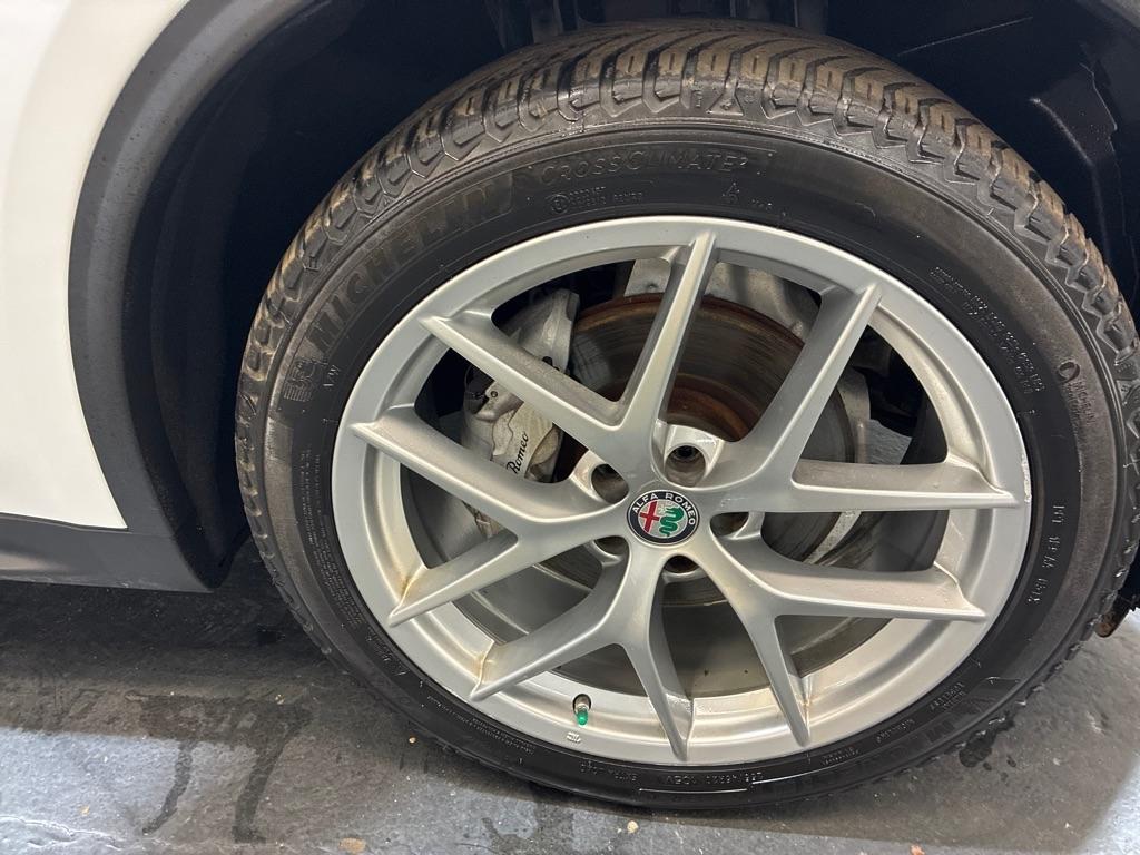 Alfa Romeo Stelvio  2018