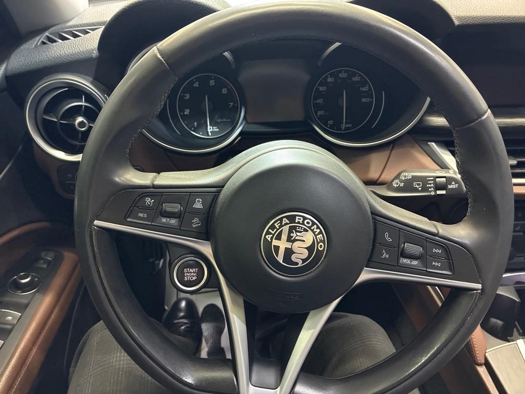 Alfa Romeo Stelvio  2018