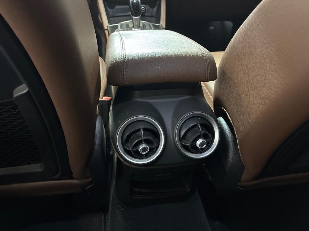 Alfa Romeo Stelvio  2018