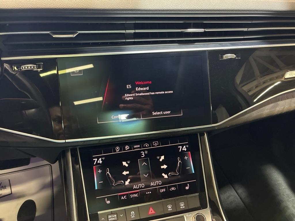 Audi Q7  2021