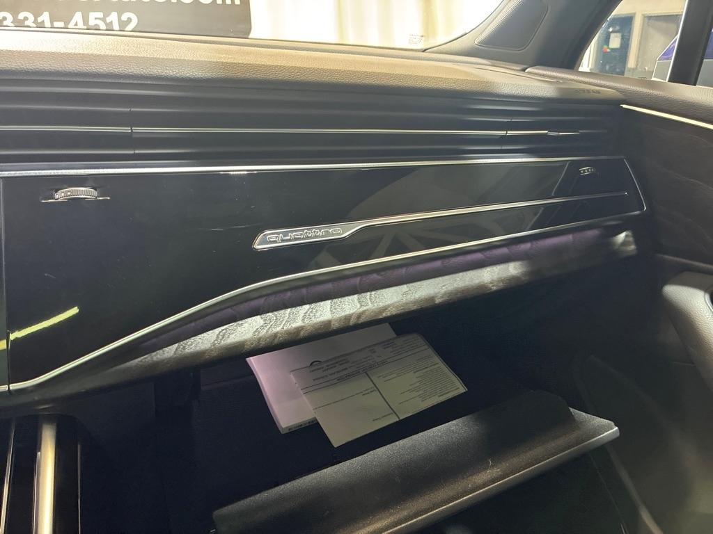 Audi Q7  2021