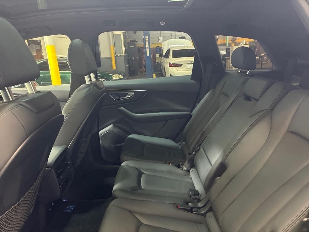 Audi Q7  2021