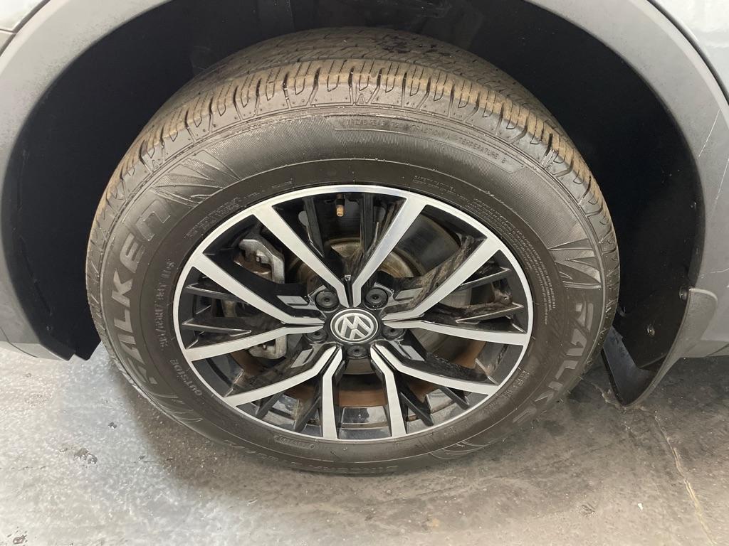 Volkswagen Tiguan  2021