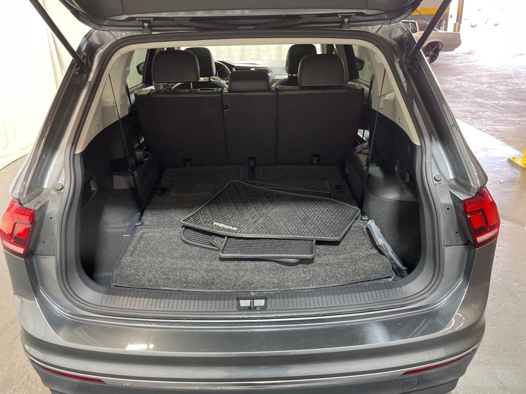 Volkswagen Tiguan  2021