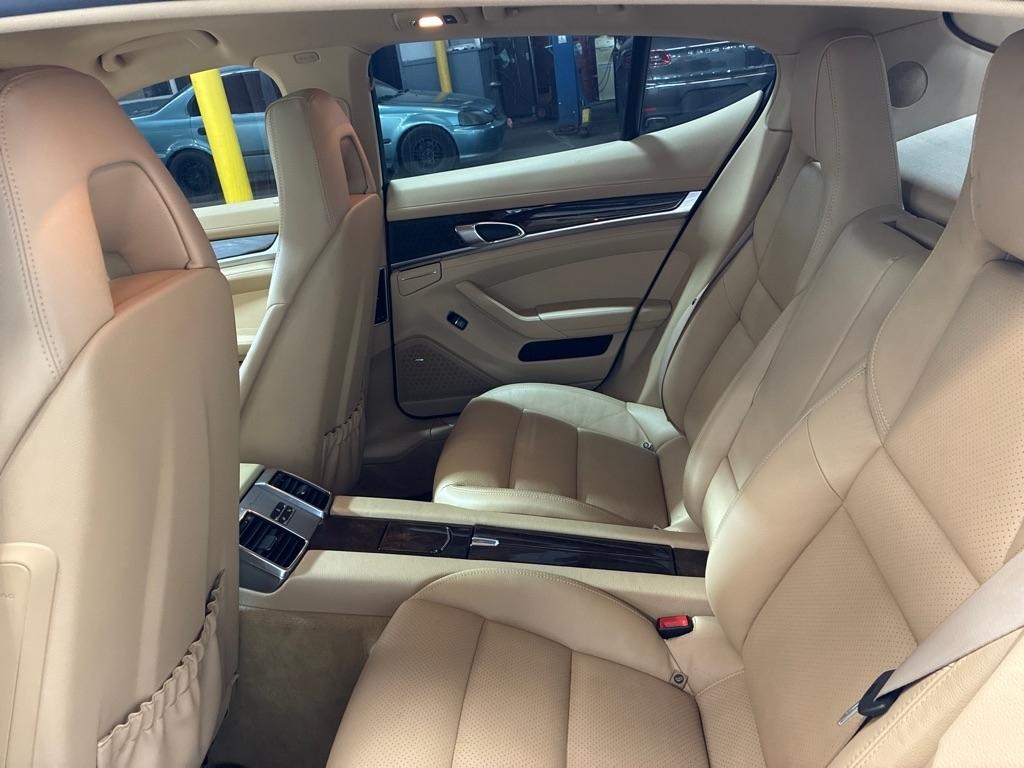 Porsche Panamera  2014