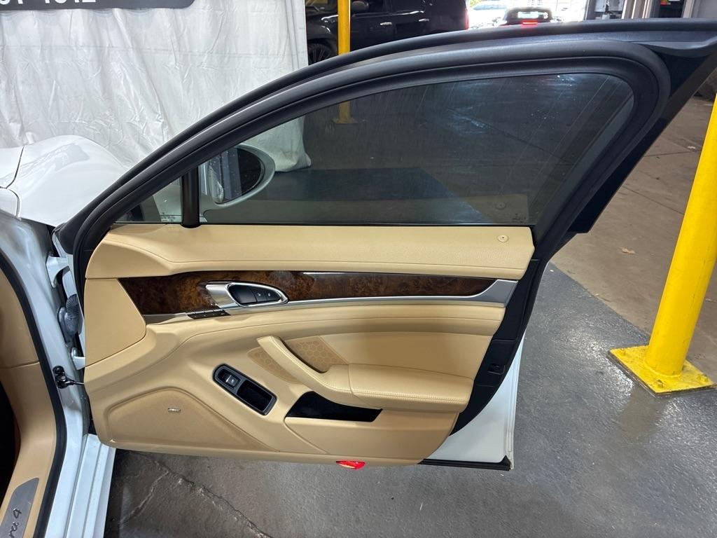 Porsche Panamera  2014