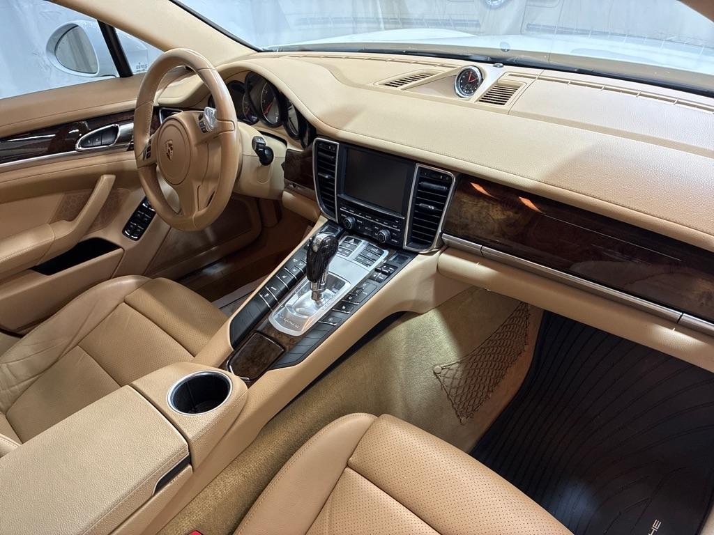 Porsche Panamera  2014