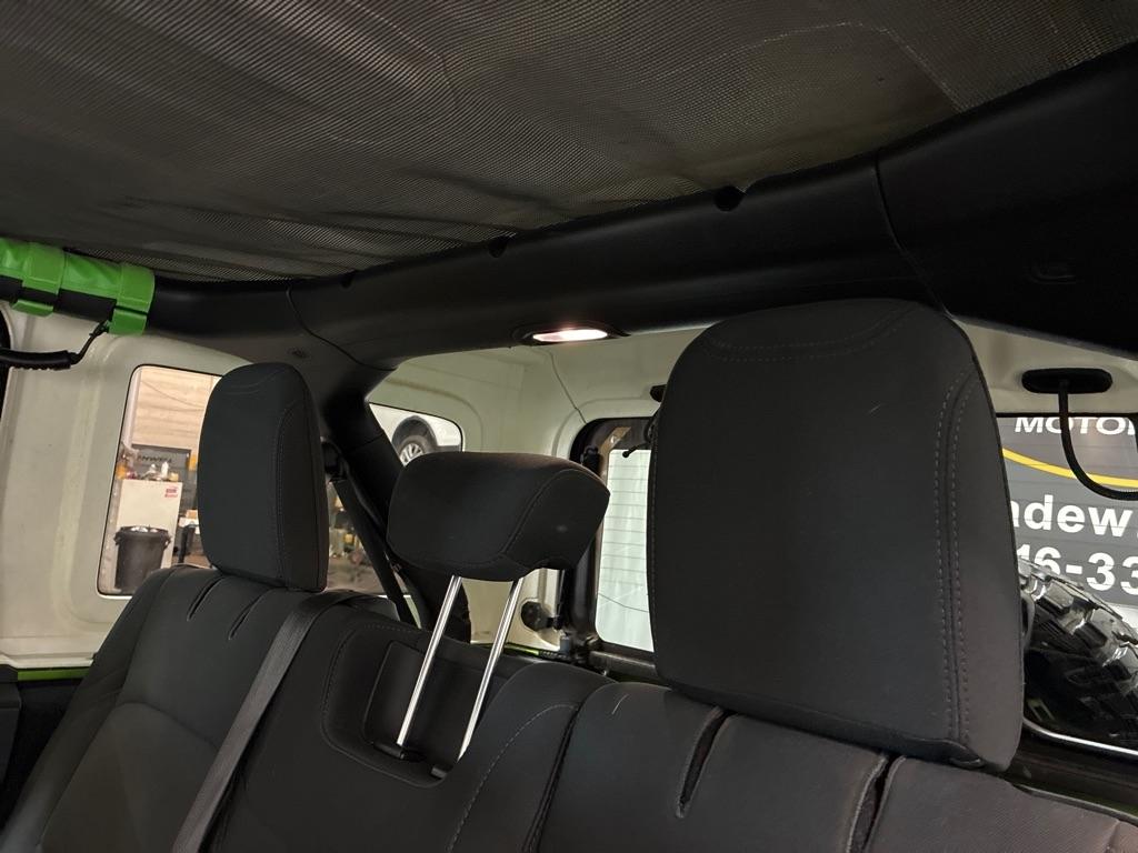 Jeep Wrangler  2018
