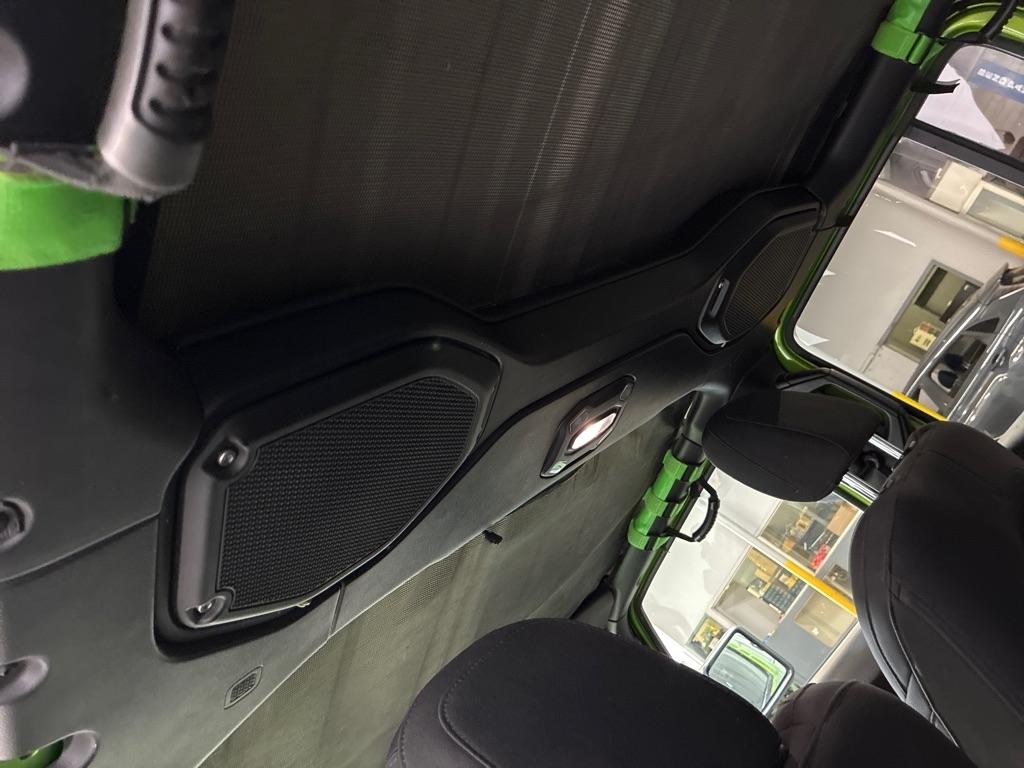 Jeep Wrangler  2018