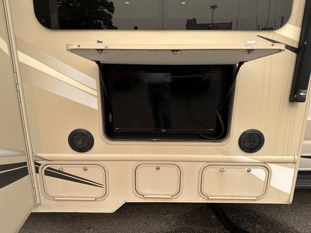 Ford Econoline  2016