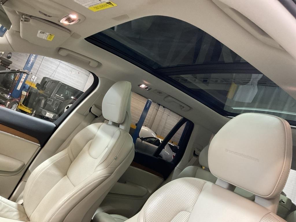 Volvo XC90  2016