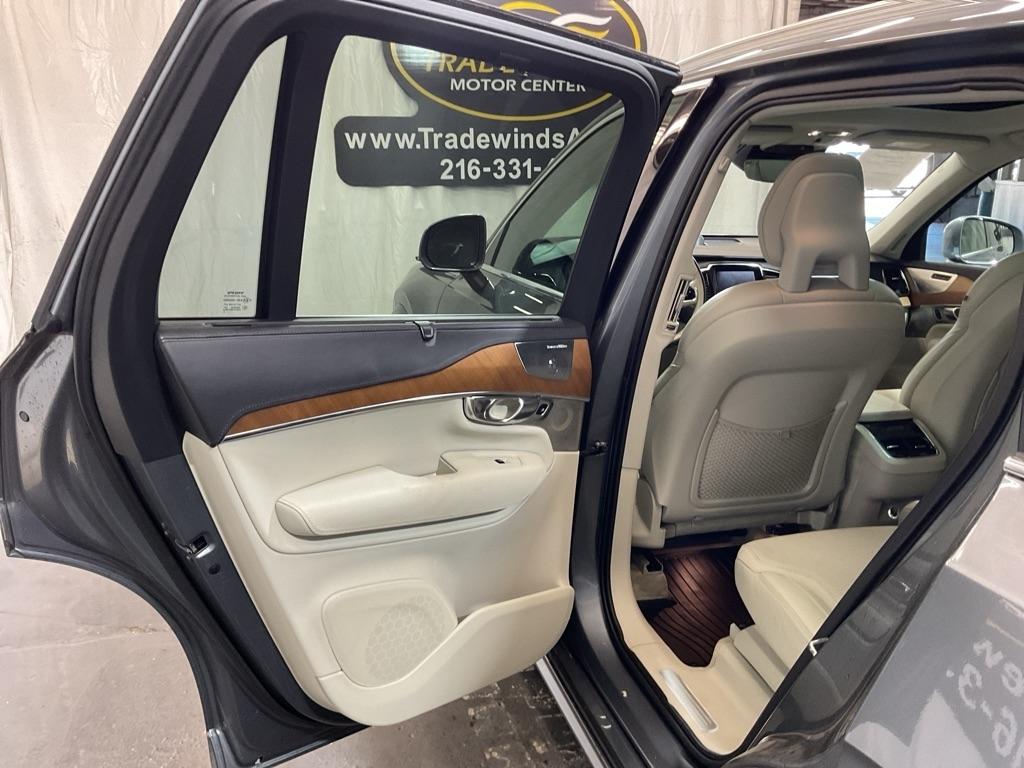Volvo XC90  2016