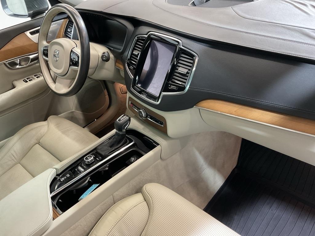 Volvo XC90  2016