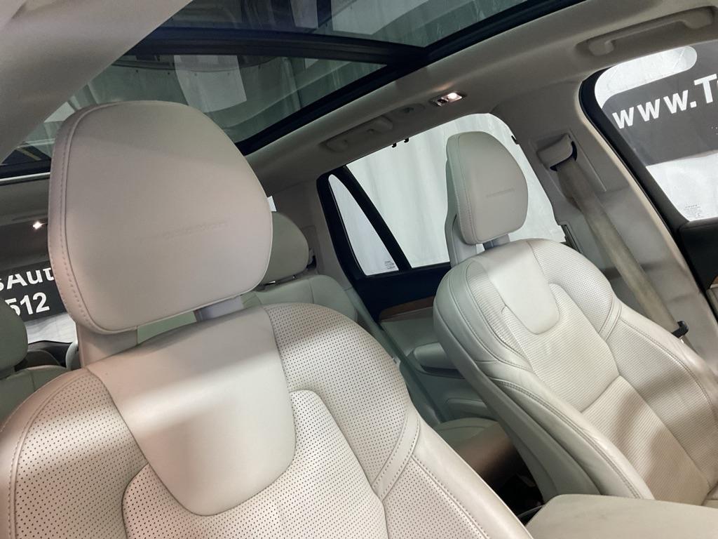 Volvo XC90  2016