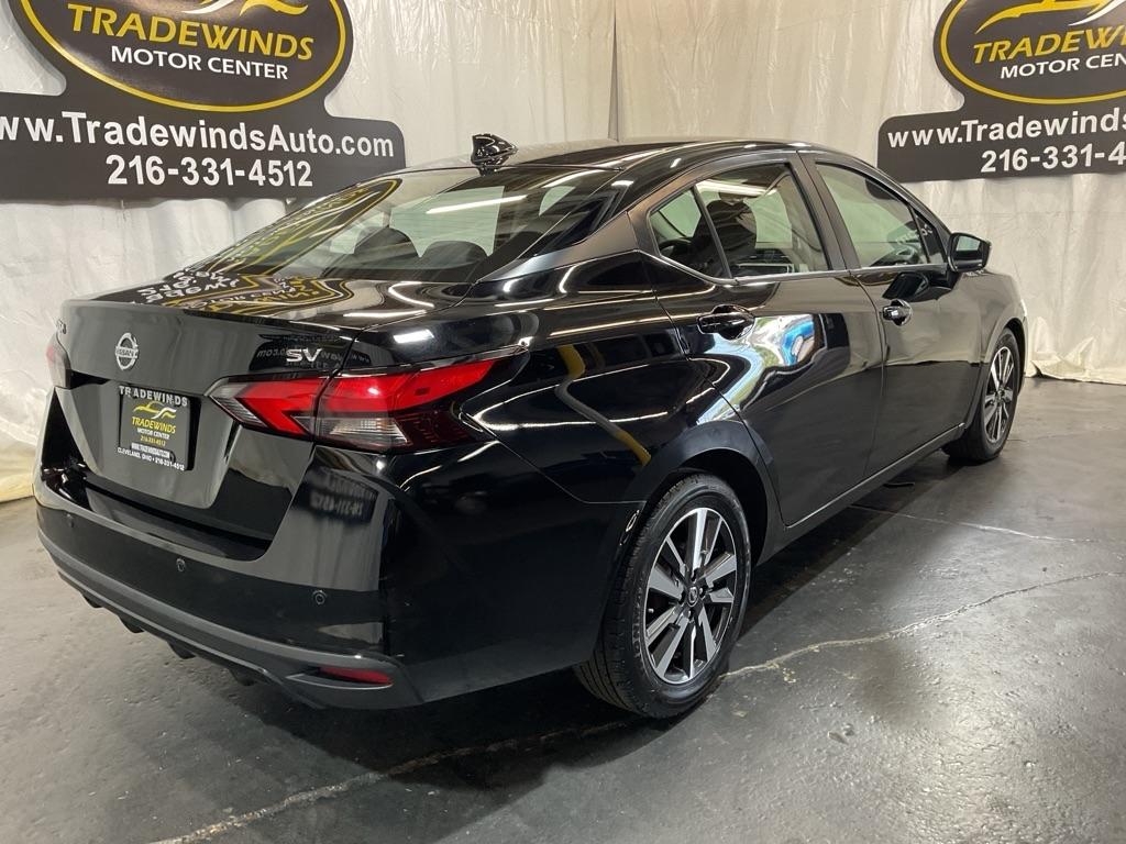 Nissan Versa  2021