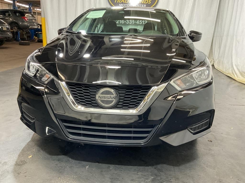 Nissan Versa  2021