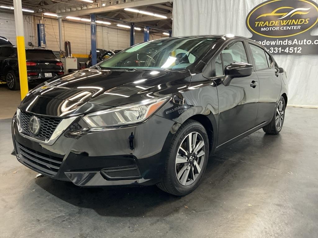 Nissan Versa  2021