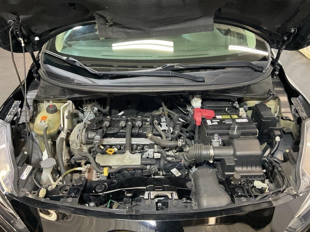 Nissan Versa  2021