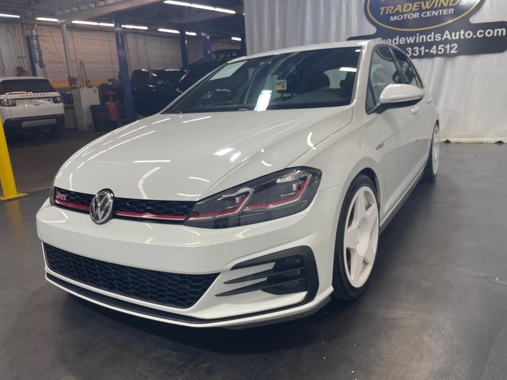 Volkswagen Golf GTI  2020