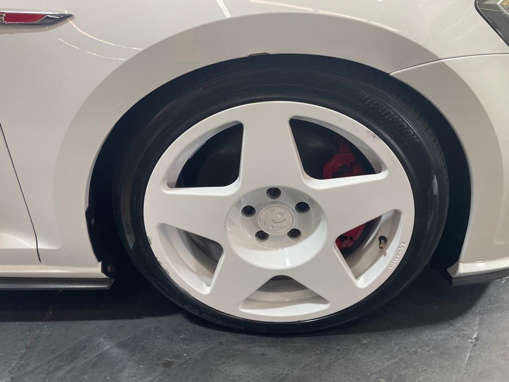 Volkswagen Golf GTI  2020