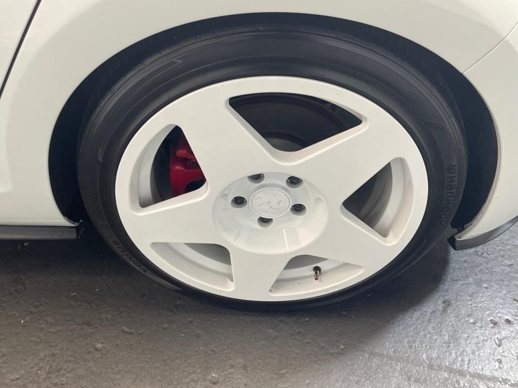 Volkswagen Golf GTI  2020