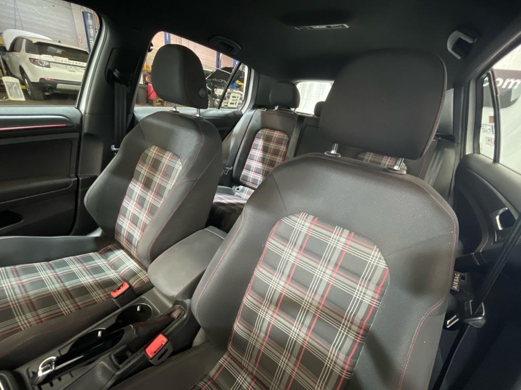 Volkswagen Golf GTI  2020