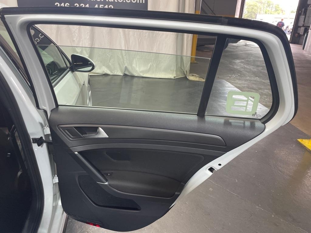 Volkswagen Golf GTI  2020