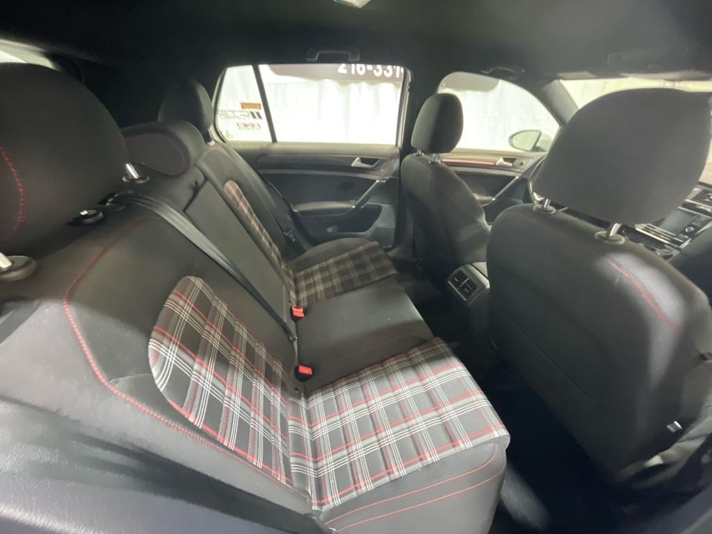 Volkswagen Golf GTI  2020