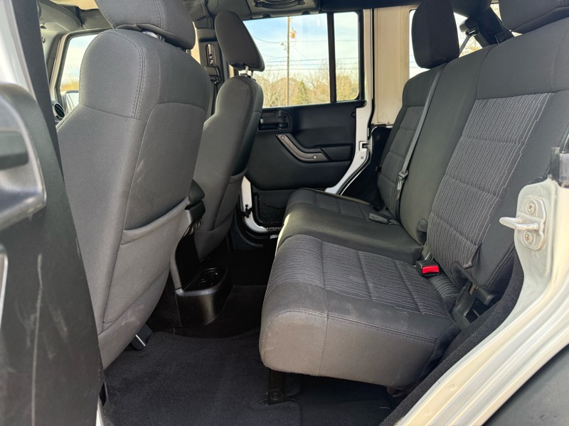 Jeep Wrangler Unlimited Sport 4WD 2012