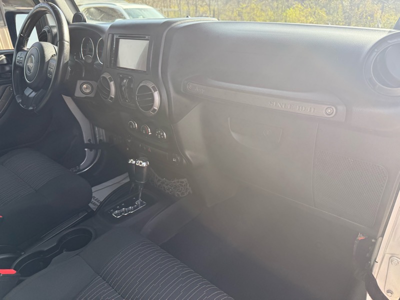 Jeep Wrangler Unlimited Sport 4WD 2012