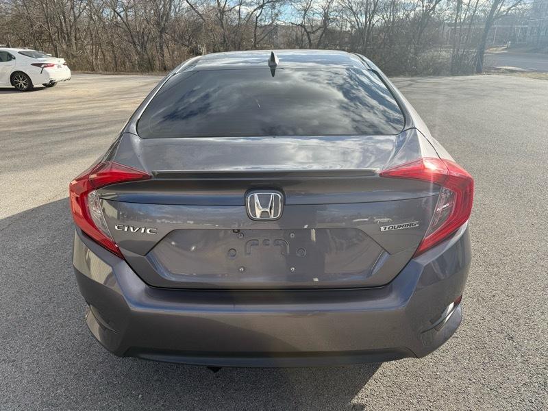 Honda Civic Touring Sedan CVT 2017