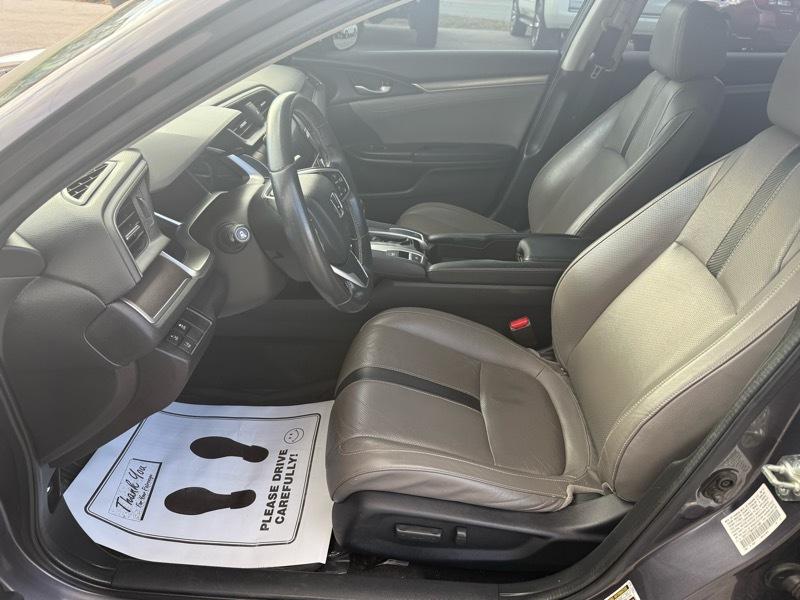 Honda Civic Touring Sedan CVT 2017