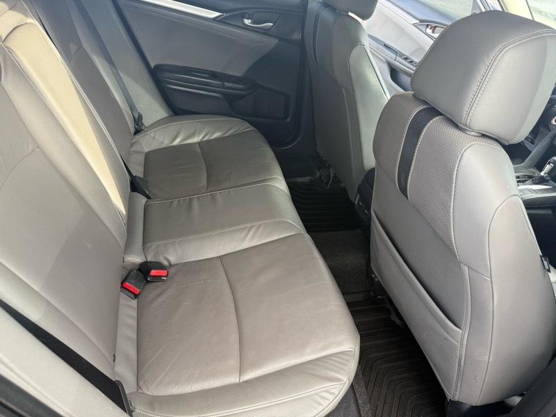 Honda Civic Touring Sedan CVT 2017