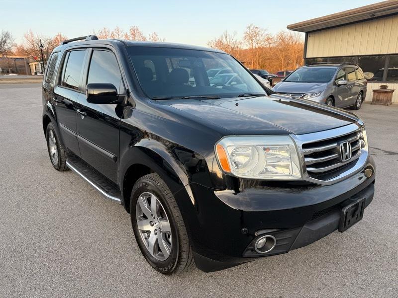Honda Pilot Touring 2WD 5-Spd AT with DVD 2014
