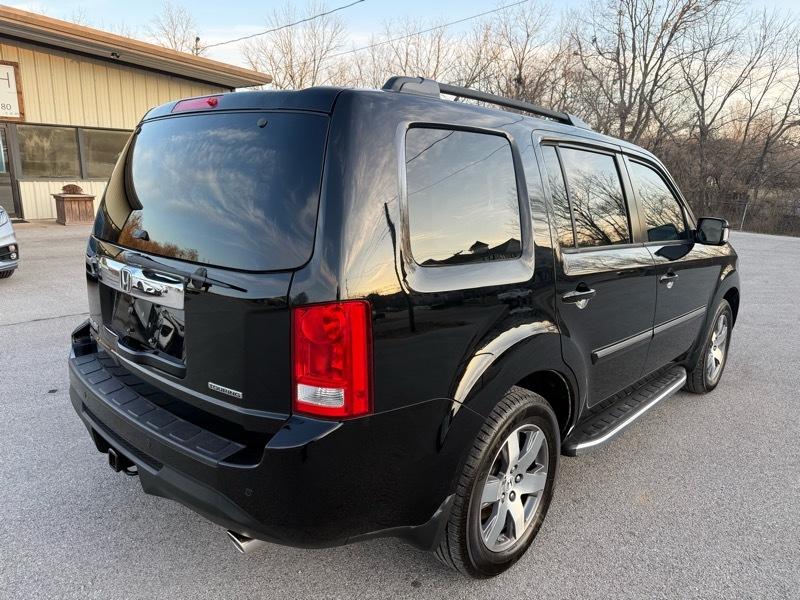 Honda Pilot Touring 2WD 5-Spd AT with DVD 2014