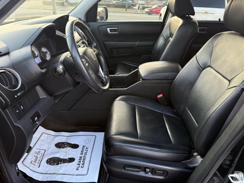 Honda Pilot Touring 2WD 5-Spd AT with DVD 2014