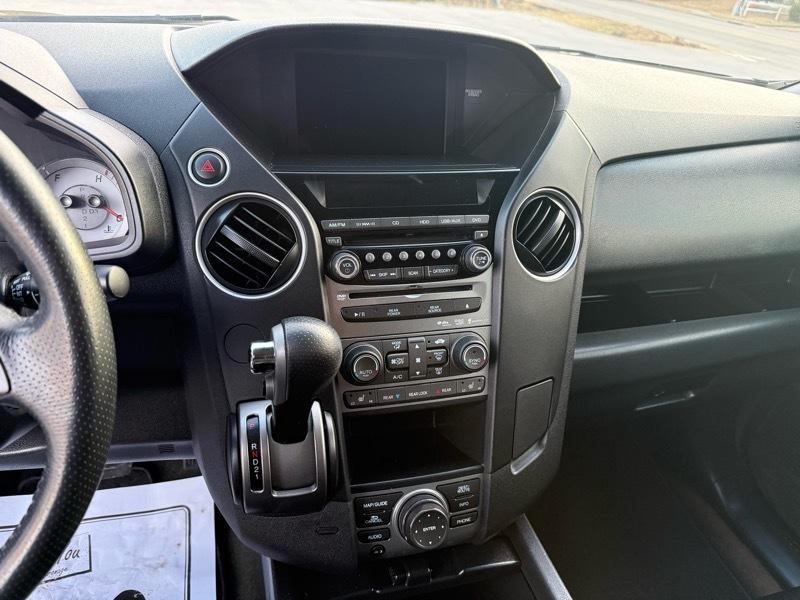 Honda Pilot Touring 2WD 5-Spd AT with DVD 2014
