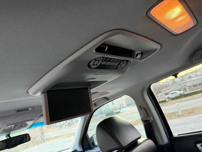 Honda Pilot Touring 2WD 5-Spd AT with DVD 2014