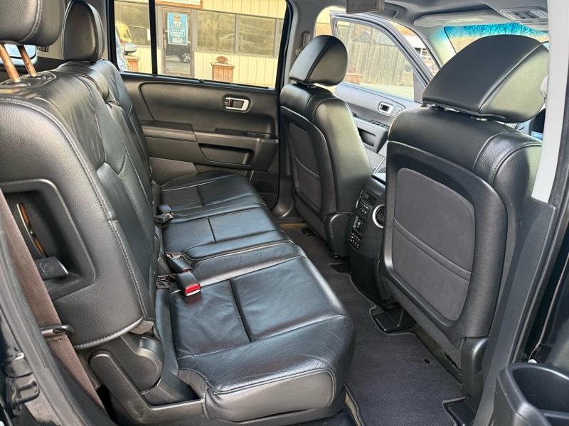 Honda Pilot Touring 2WD 5-Spd AT with DVD 2014