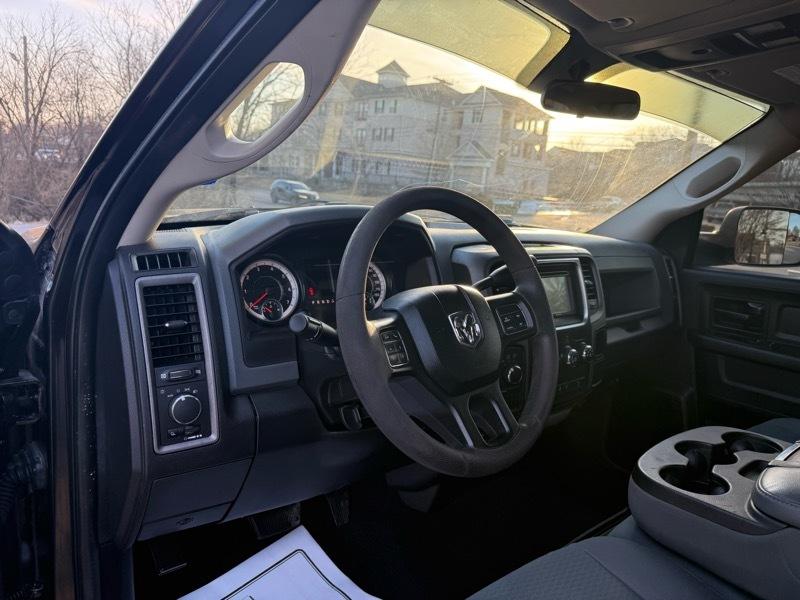 RAM 2500 Tradesman Crew Cab SWB 4WD 2017